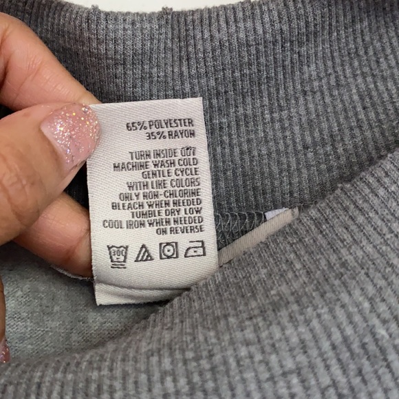 Floral distressed sweater - Picture 5 of 6